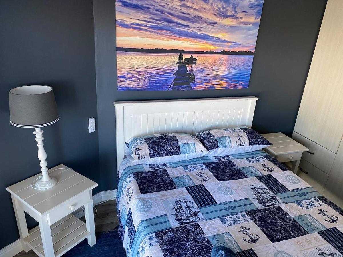 Modern Apartment Walking Distance To Main Beach Restaurants And Other Amenities Jeffreys Bay Exterior photo